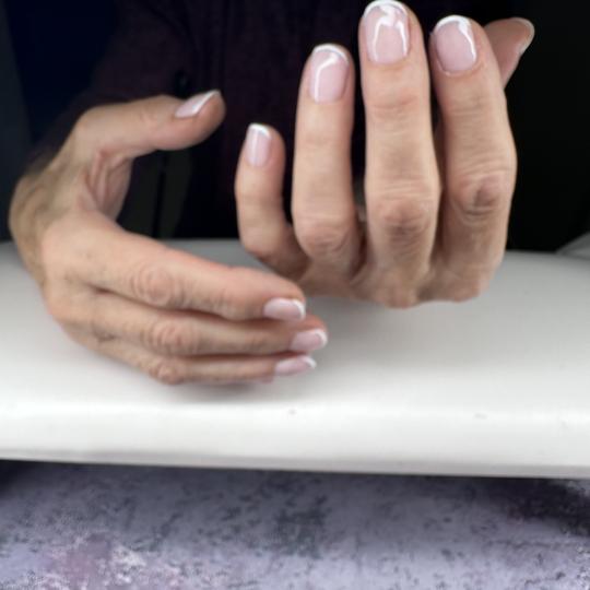 Petra beauty concept #beograd Manikir Manikir + gel lak Uz dodatak french a na uslugu u iznosu od 30