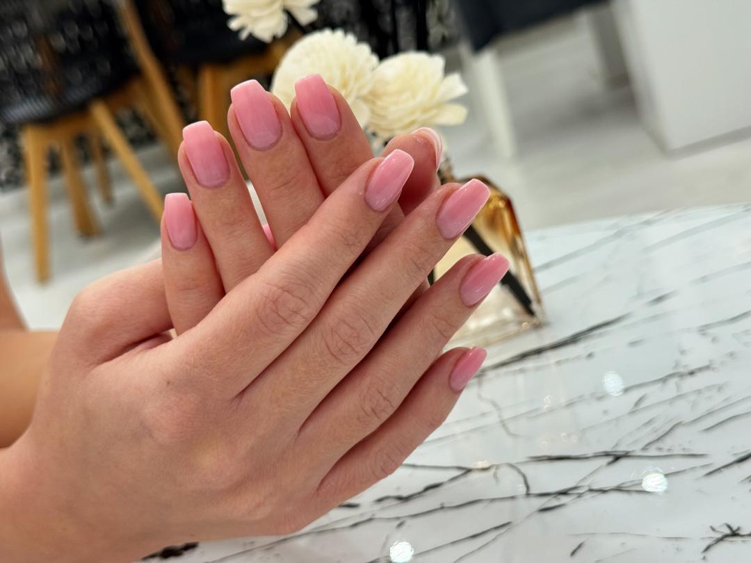 Gel lak - ruke - Angiva Beauty, Beograd Gel lak Nokti Gel lak, Beograd, Konjarnik, Učiteljsko naselje