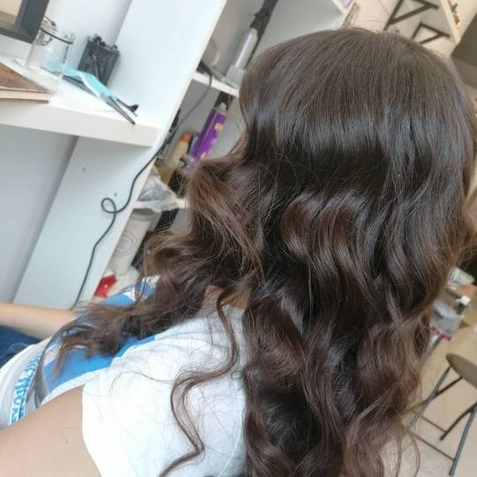 Salon Klinik #beograd Pranje kose Pranje kose + lokne na figaro - duga kosa