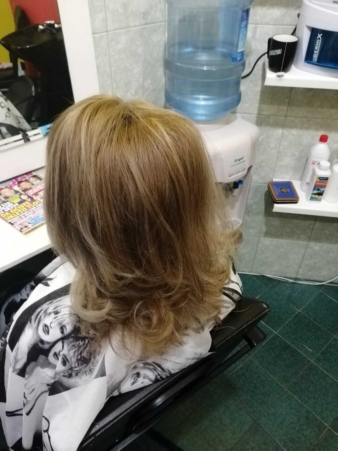 Pramenovi na foliju - kosa srednje dužine + preliv - Candy S, Novi Sad Pramenovi Frizerski saloni Pramenovi, Novi Sad, Sajmište, Detelinara, Banatić
