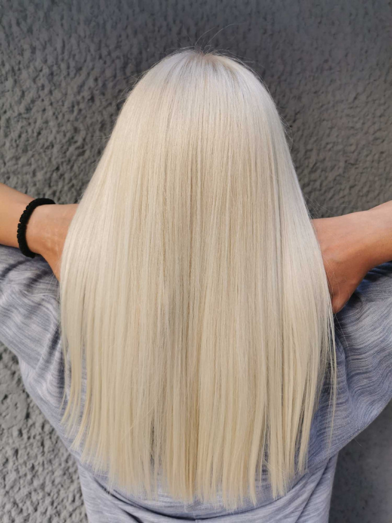 Cecix #beograd Farbanje kose Farbanje cele dužine Ultimate Blond - kosa srednje dužine