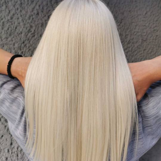 Cecix #beograd Farbanje kose Farbanje cele dužine Ultimate Blond - kosa srednje dužine