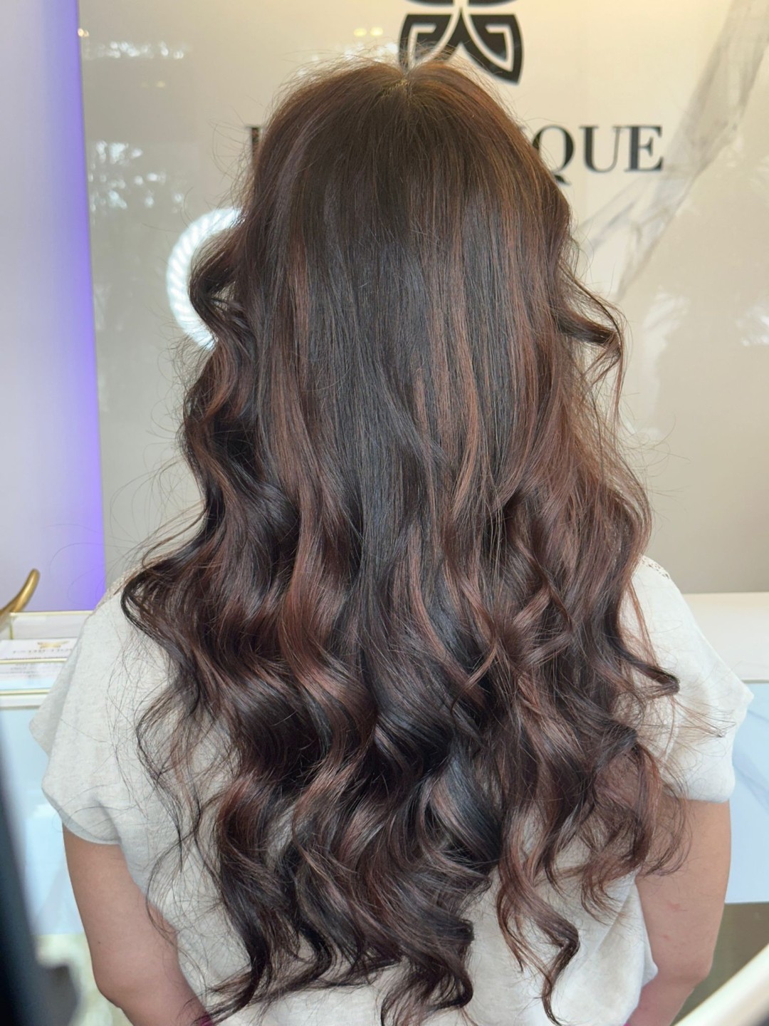 Esthetique Privé #beograd Ombre, sombre, balayage Balayage + Preliv +Feniranje + Šišanje +Black Caviar tretman