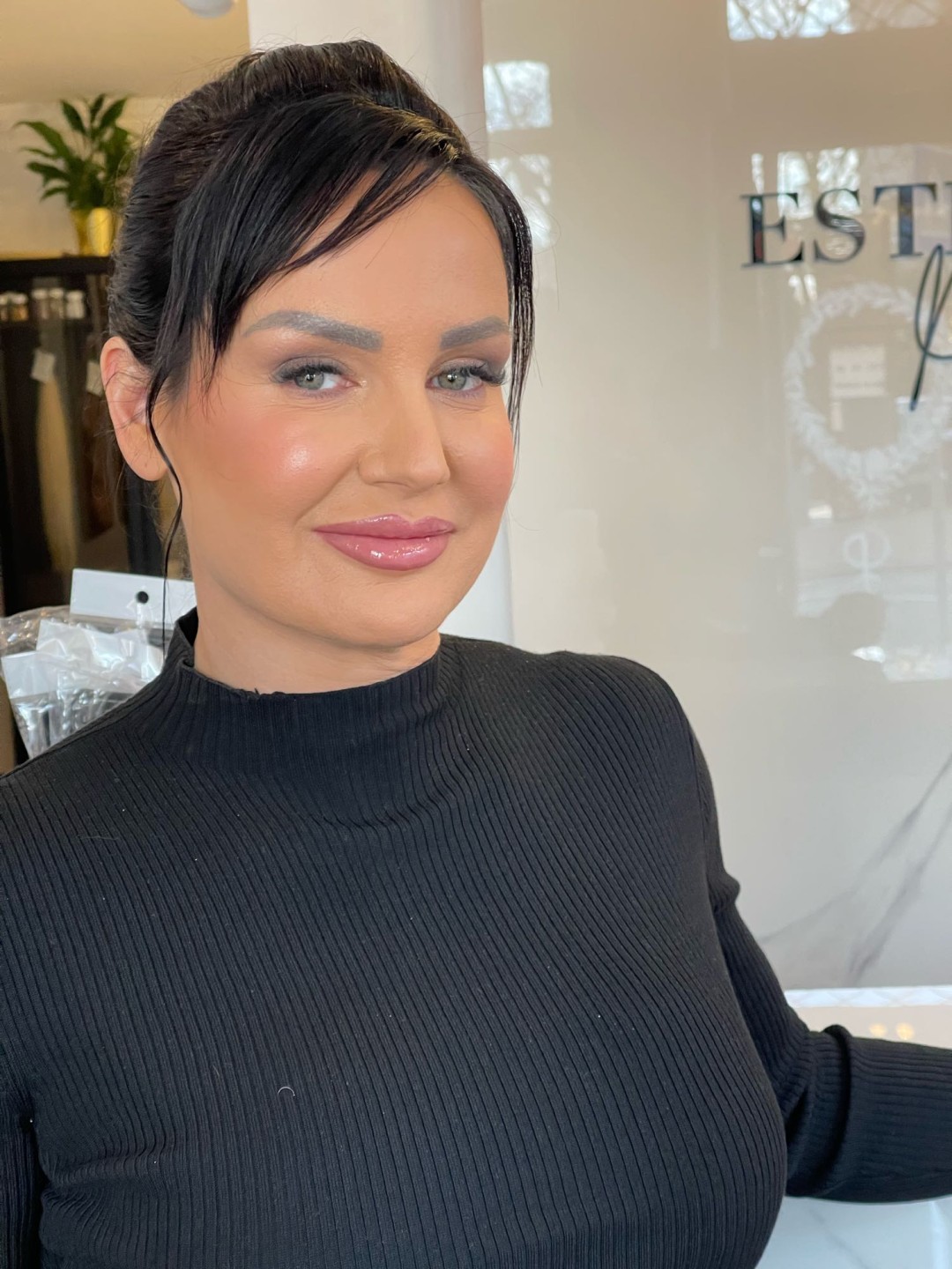 Esthetique Privé #beograd Make-up / šminkanje Profesionalno šminkanje - dnevna šminka