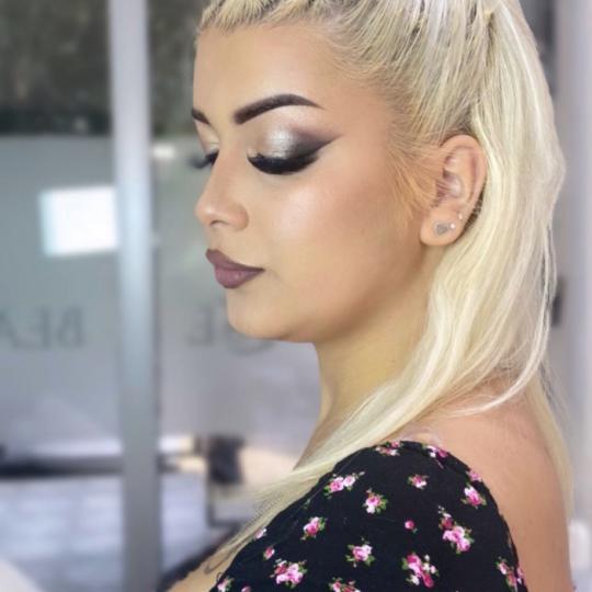 M.ivk #beograd Make-up / šminkanje Profesionalno šminkanje + veštačke trepavice gratis