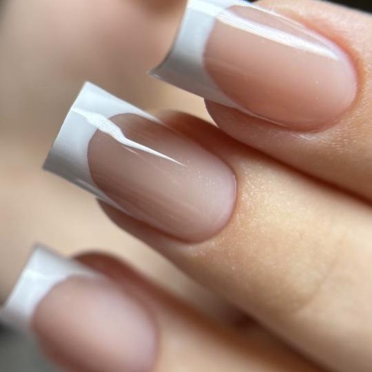Touch Aesthetic&Medical care #beograd Manikir Nadogradnja noktiju gel - S dužina Rad majstora Jane
