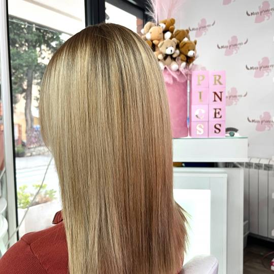 Miss Princess Make up - Konjarnik #beograd Feniranje i stilizovanje Feniranje - kratka kosa