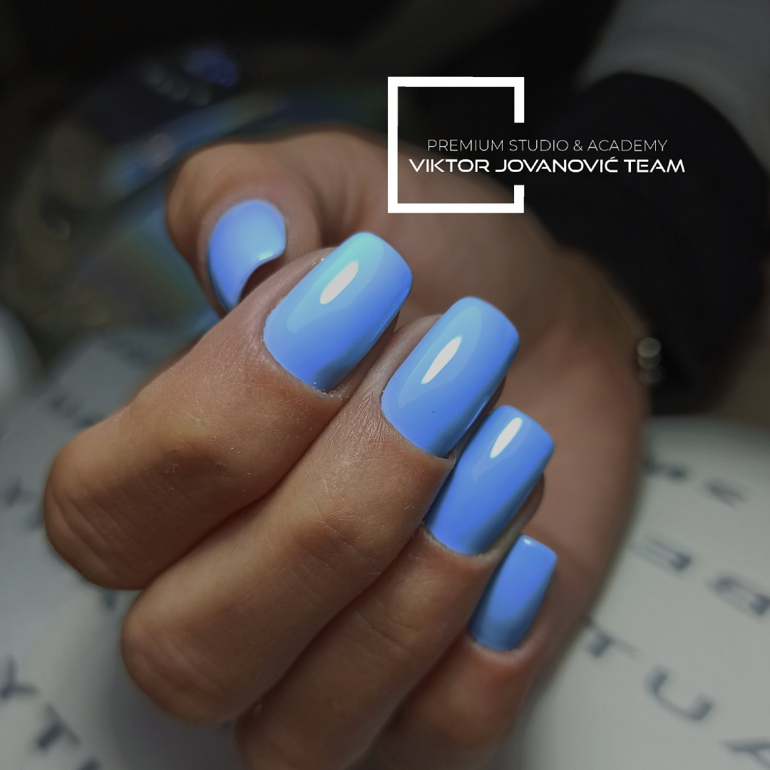 Korekcija noktiju - S velicina - BEAUTY CENTER Viktor Jovanović, Subotica Izlivanje noktiju Nokti Izlivanje noktiju, Subotica, Centar