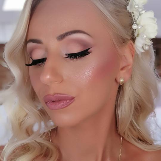 A1 make up studio by Andjelina Stamenković #nis Make-up / šminkanje