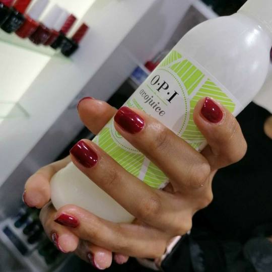 OPI - ALOXXI Vračar #beograd Manikir Dijana OPI manikir + gel lak NAPOMENA: Skidanje gel laka je uk