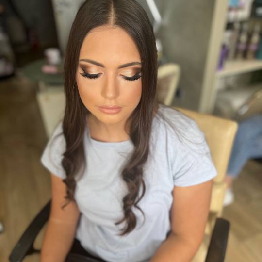 Bibi beauty centar #beograd Make-up / šminkanje Profesionalno šminkanje + feniranje ravno makeup a