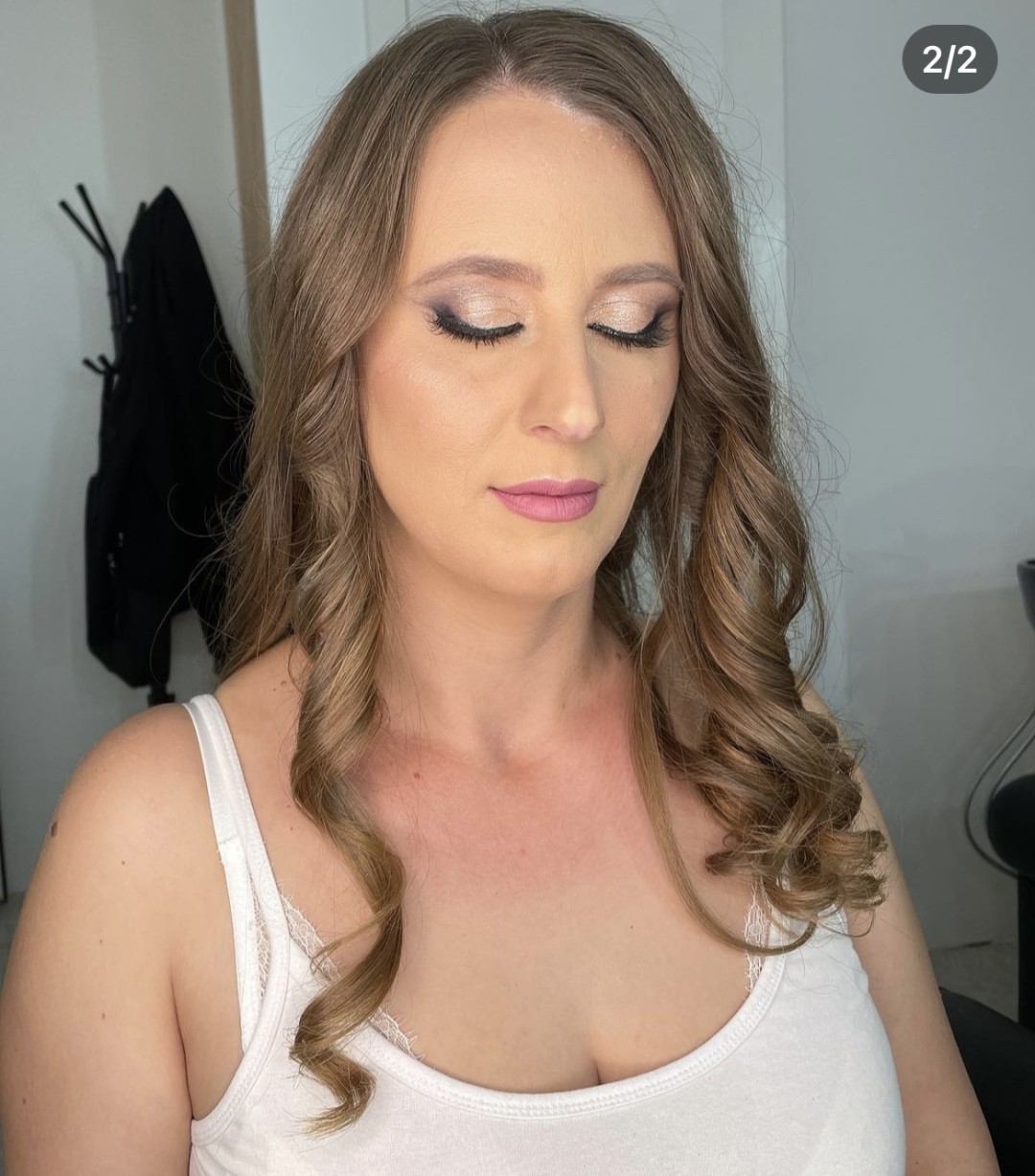 Profesionalno šminkanje - Milica Kukolj, Novi Sad Make-up / šminkanje Lice Make-up / šminkanje, Novi Sad, Sajmište, Detelinara, Banatić