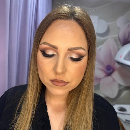 Beauty Team J&S 037 #krusevac Make-up / šminkanje Profesionalno šminkanje