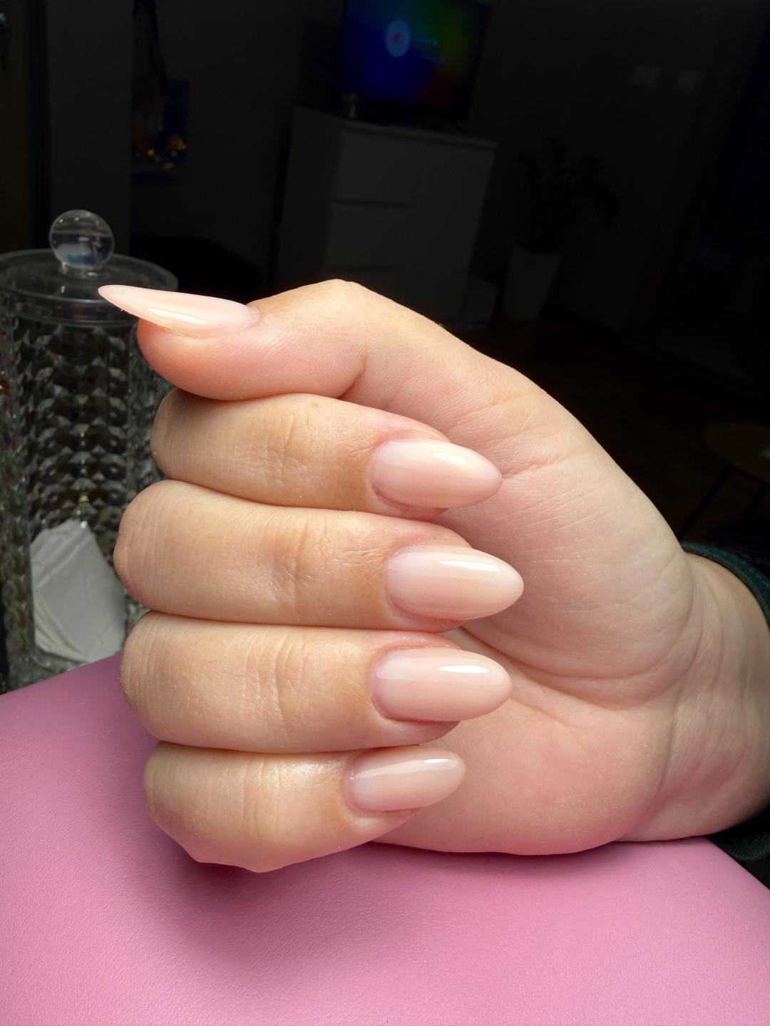 Ojačavanje prirodnih noktiju gelom - Beauty room Zvezdara, Beograd Ojačavanje noktiju Nokti Ojačavanje noktiju, Beograd, Zvezdara