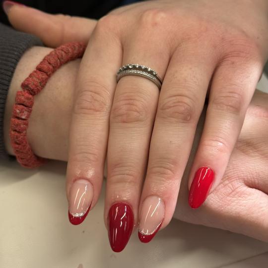 Saigon Beauty #novisad Izlivanje noktiju Izlivanje noktiju gelom - S dužina