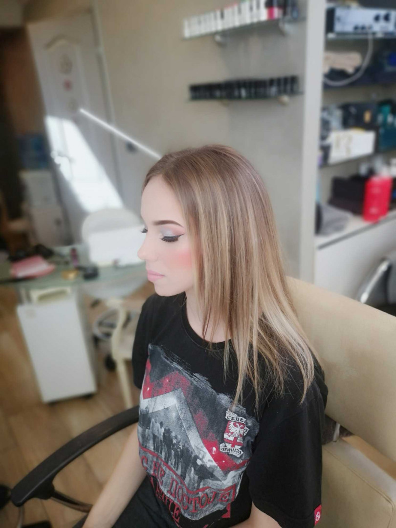 Bibi beauty centar #beograd Make-up / šminkanje Profesionalno šminkanje + veštačke trepavice