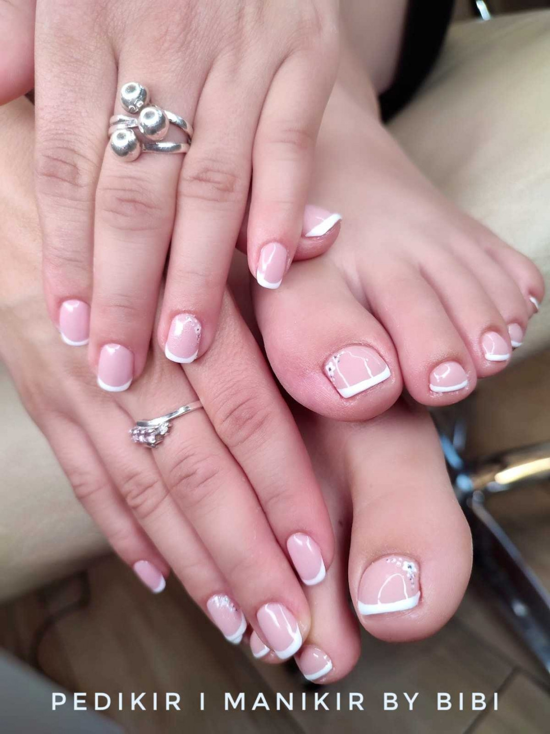 Estetski pedikir + gel lak - Bibi beauty centar, Beograd Estetski pedikir Nokti Estetski pedikir, Beograd, Banovo brdo