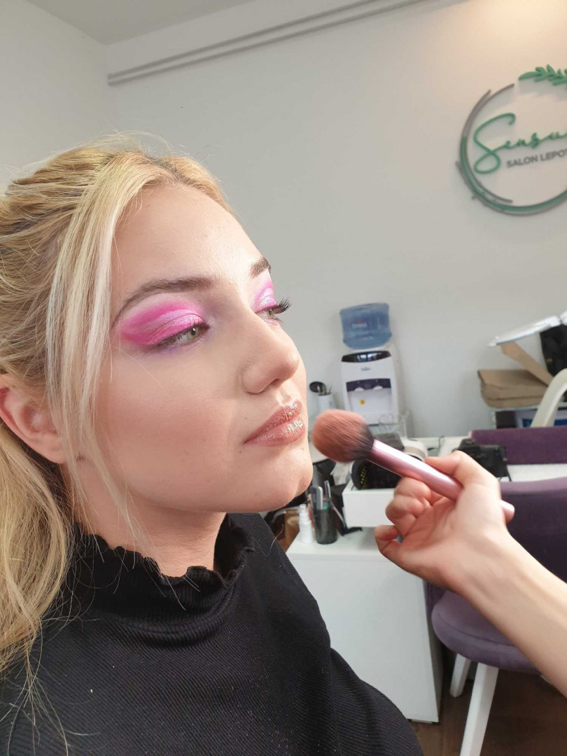 Profesionalno šminkanje + veštačke trepavice - Sensus, Beograd Make-up / šminkanje Lice Make-up / šminkanje, Beograd, Novi Beograd Stari Merkator