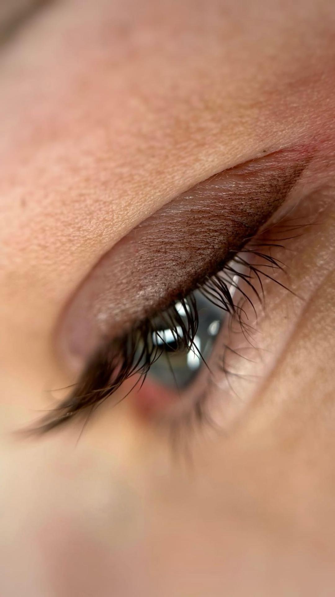 Trajna šminka - senčeni ajlajner - Vanilla rain beauty - Banovo brdo, Beograd Trajna šminka Lice Trajna šminka, Beograd, Banovo brdo