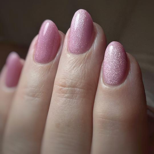 Nails Studio #beograd Ojačavanje noktiju Gel lak / rubber baza Nokti