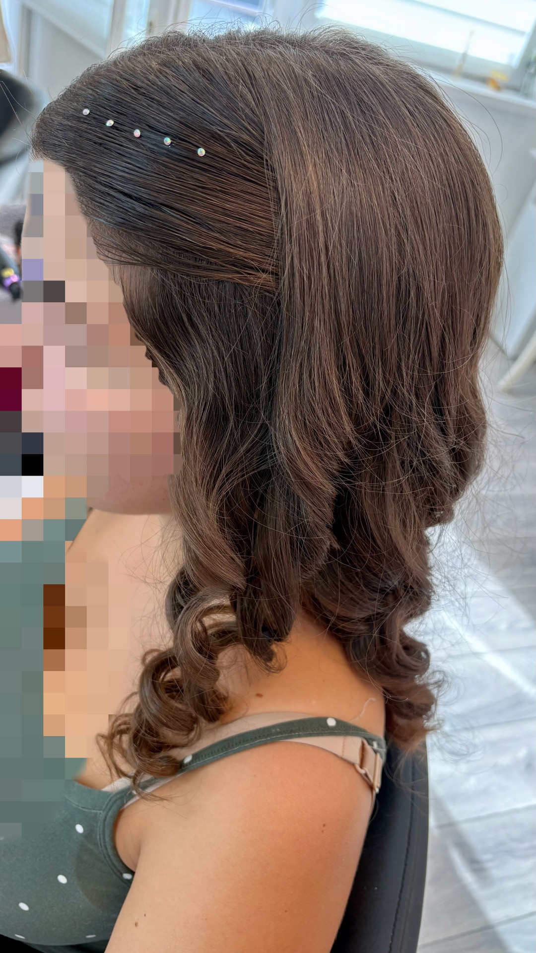 Mo-star-s 5 #beograd Uvijanje, lokne i talasi Lokne na presu / figaro - kosa srednje dužine