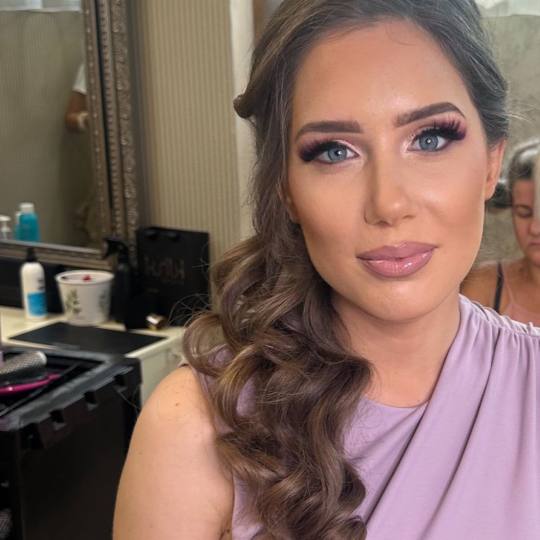 Bibi beauty centar #beograd Make-up / šminkanje Profesionalno šminkanje + veštačke trepavice + s