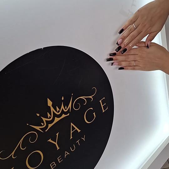Voyage beauty #beograd Izlivanje noktiju Izlivanje noktiju gelom - L dužina