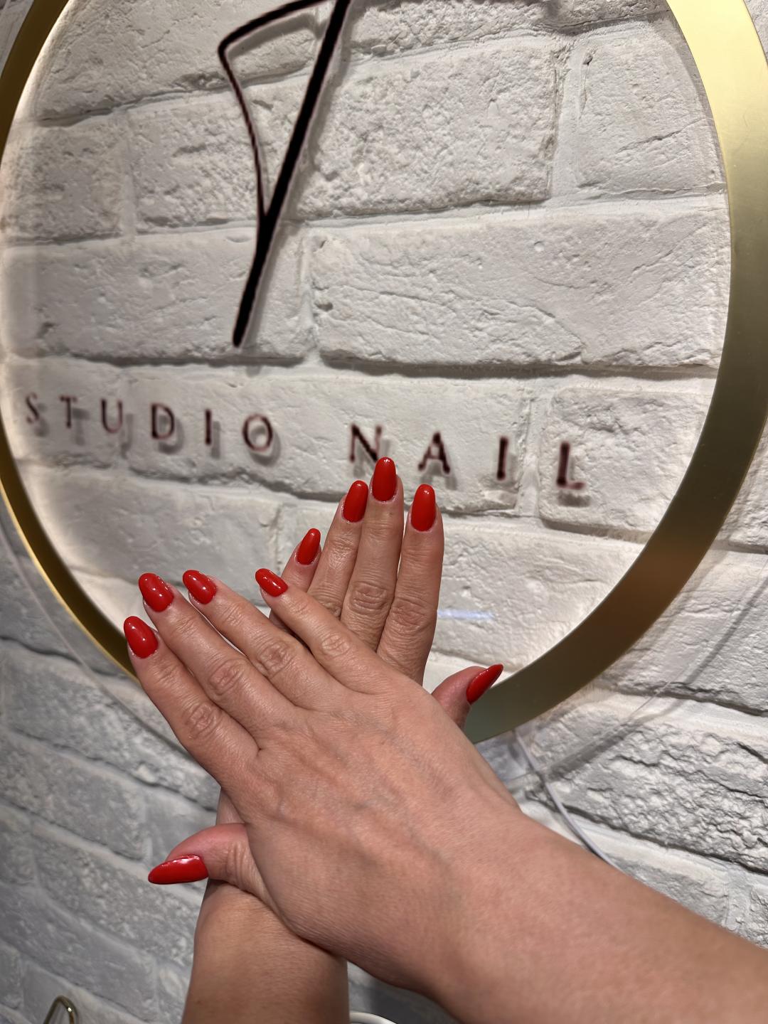 T studio nail #beograd Izlivanje noktiju Korekcija izlivanja noktiju gelom - M dužina