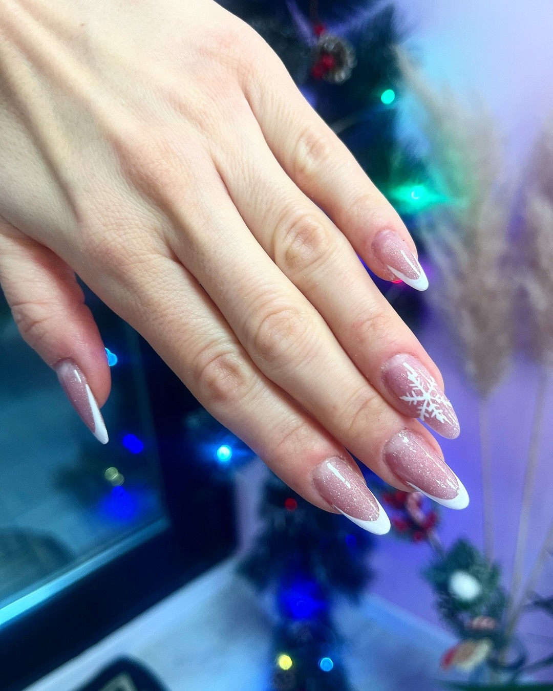 Xenija beauty #beograd Izlivanje noktiju Izlivanje noktiju gelom - S dužina
