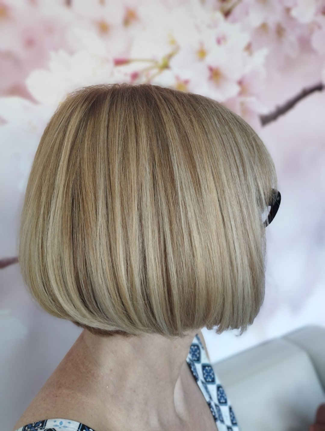 Dve mace 1 #beograd Pramenovi Površinski pramenovi - kosa srednje dužine