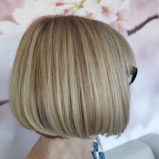 Dve mace 1 #beograd Pramenovi Površinski pramenovi - kosa srednje dužine