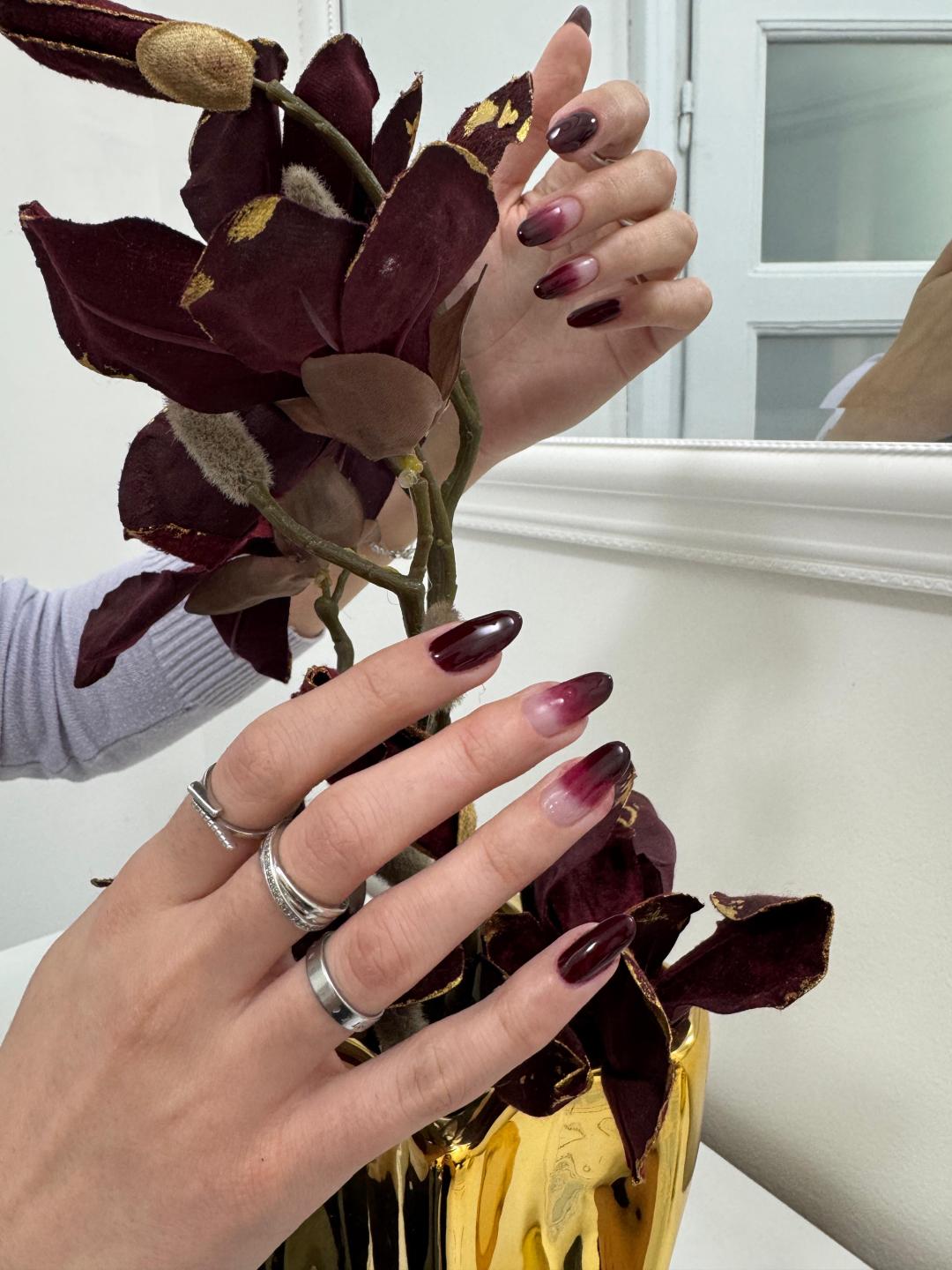 Izlivanje noktiju gelom - M dužina - Belle Ana, Beograd Izlivanje noktiju Nokti Izlivanje noktiju, Beograd, Vračar, Čubura, Crveni krst