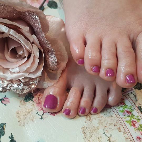 Unna Centar #beograd Estetski pedikir #pedikir #trajnilak Spa pedikir + gel lak CUCCIO COLOUR VENEER