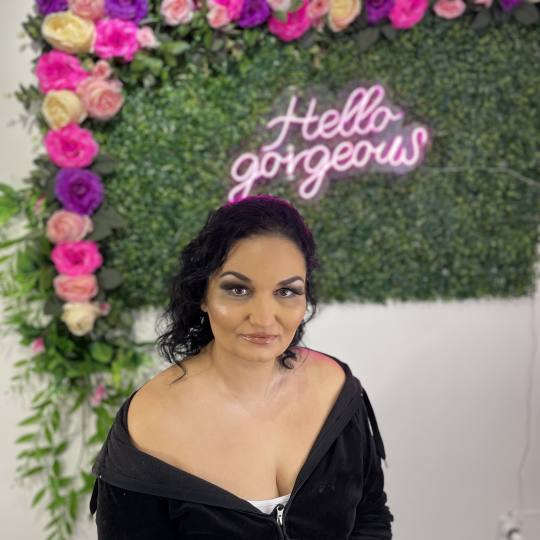 Princess beauty #nis Make-up / šminkanje Profesionalno šminkanje + veštačke trepavice