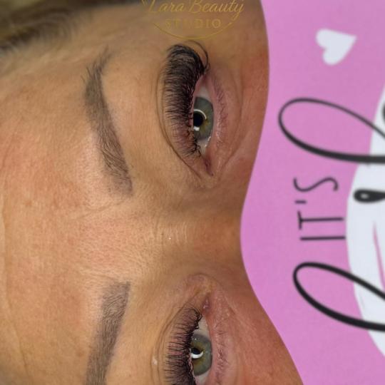 Lara Beauty 037 #krusevac Nadogradnja trepavica Nadogradnja trepavica ruski volumen - od 2D do 5D