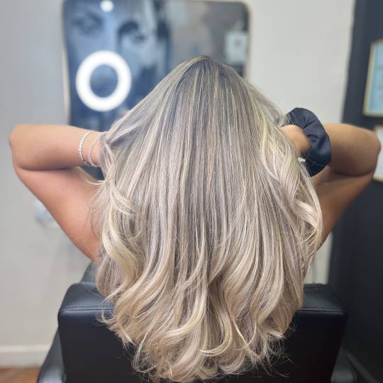 Milica Kukolj #novisad Ombre, sombre, balayage Balayage / ombre preliv šišanje feniranje i tretman