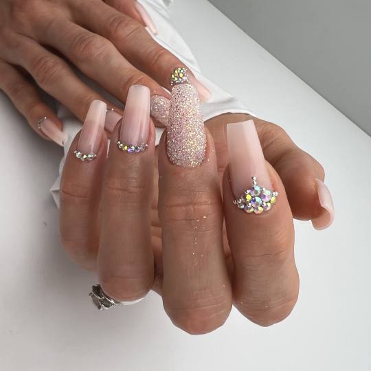 Beauty Blend #beograd Izlivanje noktiju Izlivanje noktiju gelom - L dužina