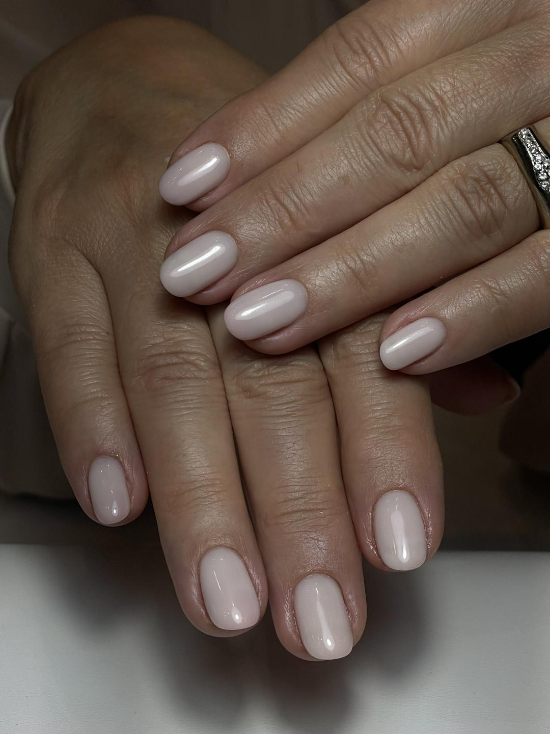 Nails Studio #beograd Korekcija noktiju Korekcija noktiju gelom