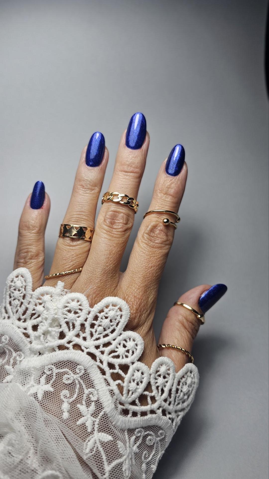 Izlivanje noktiju gelom - M dužina - Dina Nail Academy, Novi Sad Izlivanje noktiju Nokti Izlivanje noktiju, Novi Sad, Telep, Adice, Bistrica