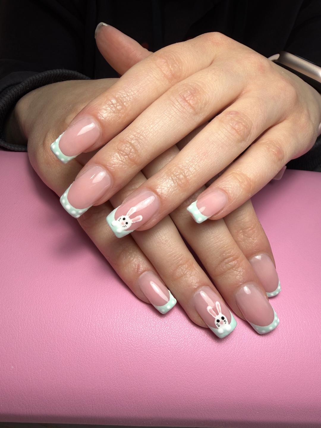 Korekcija izlivanja noktiju gelom - M dužina - Beauty room Zvezdara, Beograd Izlivanje noktiju Nokti Izlivanje noktiju, Beograd, Zvezdara