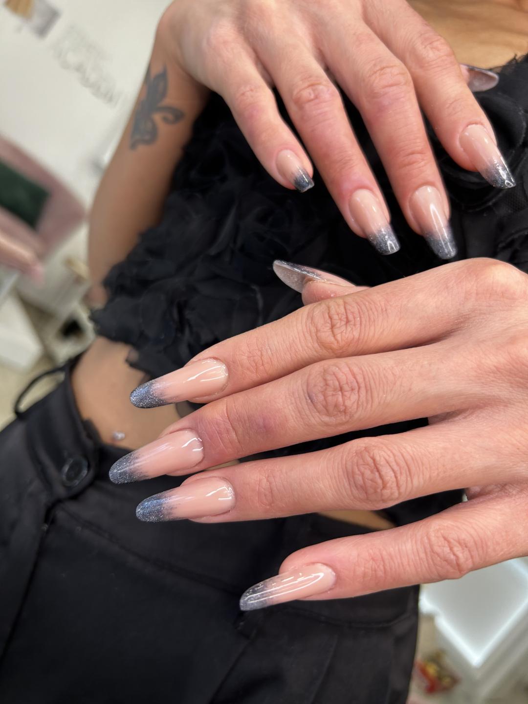 Izlivanje noktiju gelom - L dužina - Mila Beauty Centar, Beograd Izlivanje noktiju Nokti Izlivanje noktiju, Beograd, Bežanijska kosa, Bežanija, Ledine, Surčin