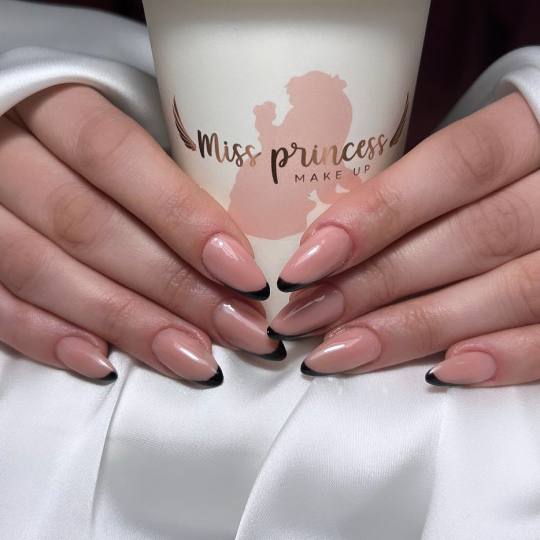 Miss Princess Make up #beograd Izlivanje noktiju Korekcija izlivanja noktiju gelom / akrilom / akry 