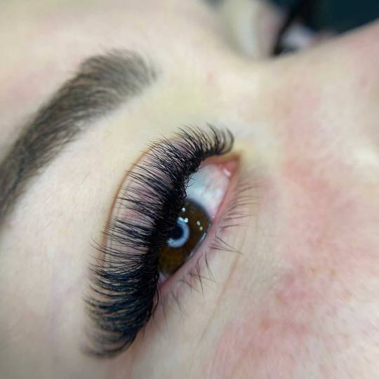 Ashanti Beauty Salon & Academy #beograd Nadogradnja trepavica Nadogradnja svilenih trepavica - mix m