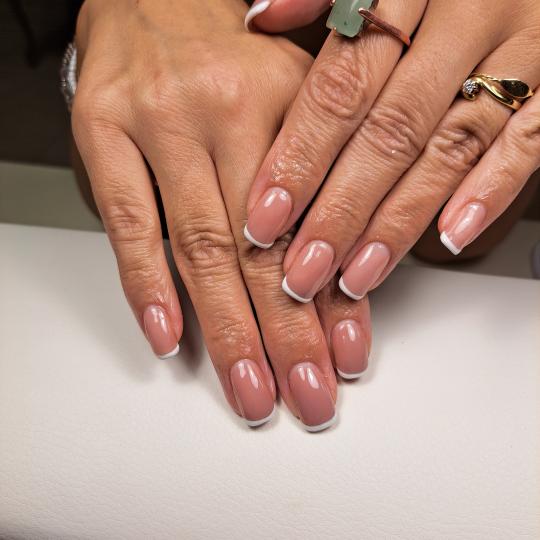 M Amalfy Beauty #beograd Ojačavanje noktiju Ojačavanje noktiju gelom - S dužina Nokti