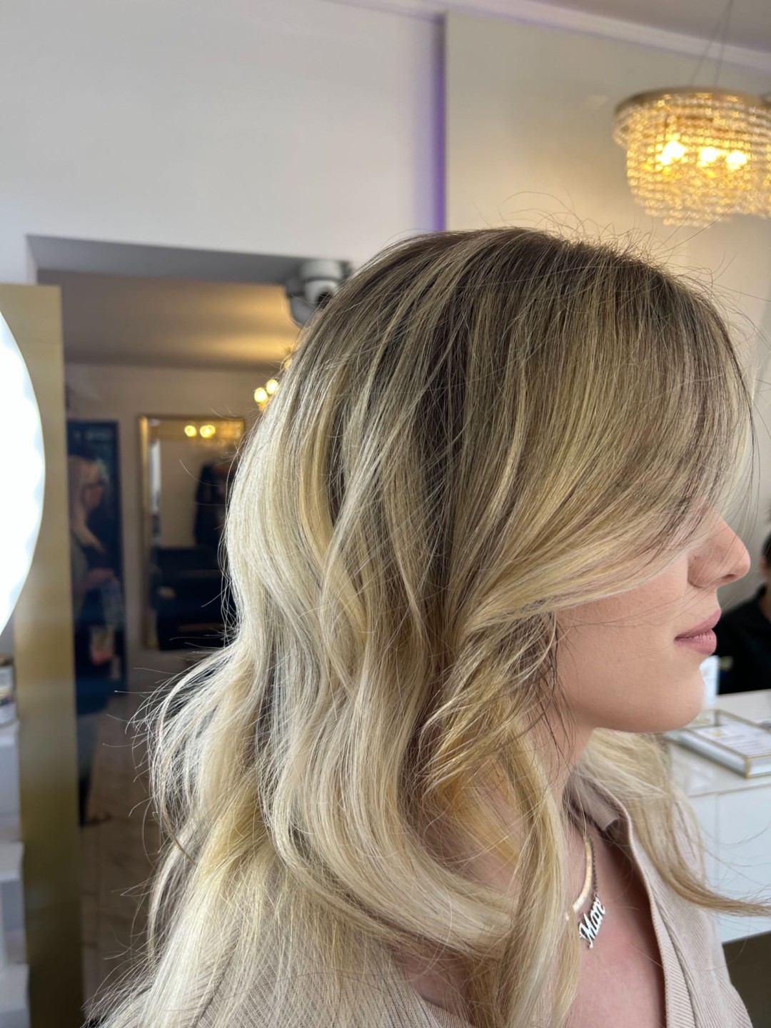 Esthetique Privé #beograd Feniranje i stilizovanje BALAYAGE + preliv +feniranje