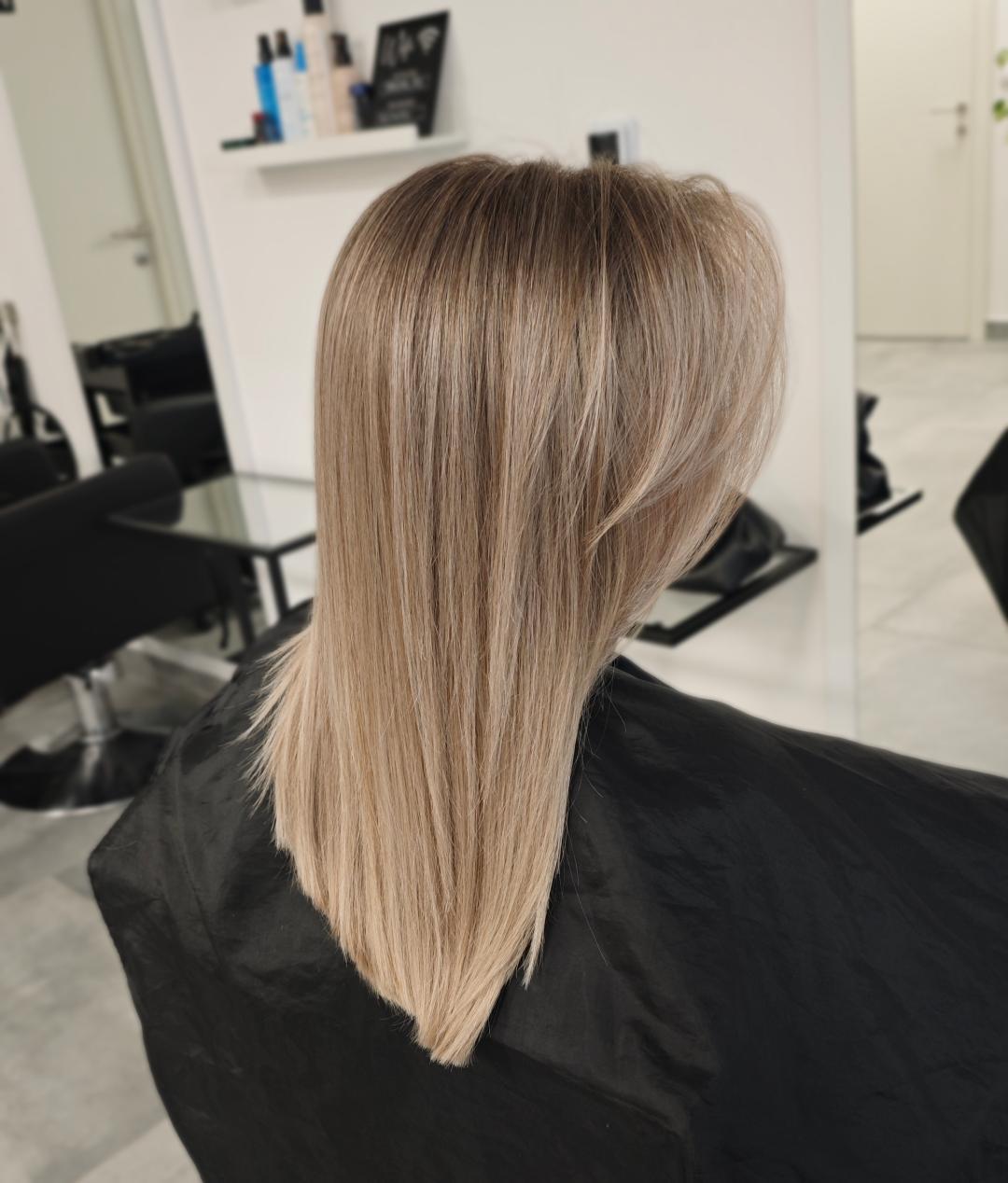 Kotenkova Studio & Education #beograd Pramenovi Blond tehnike cele dužine - duga kosa