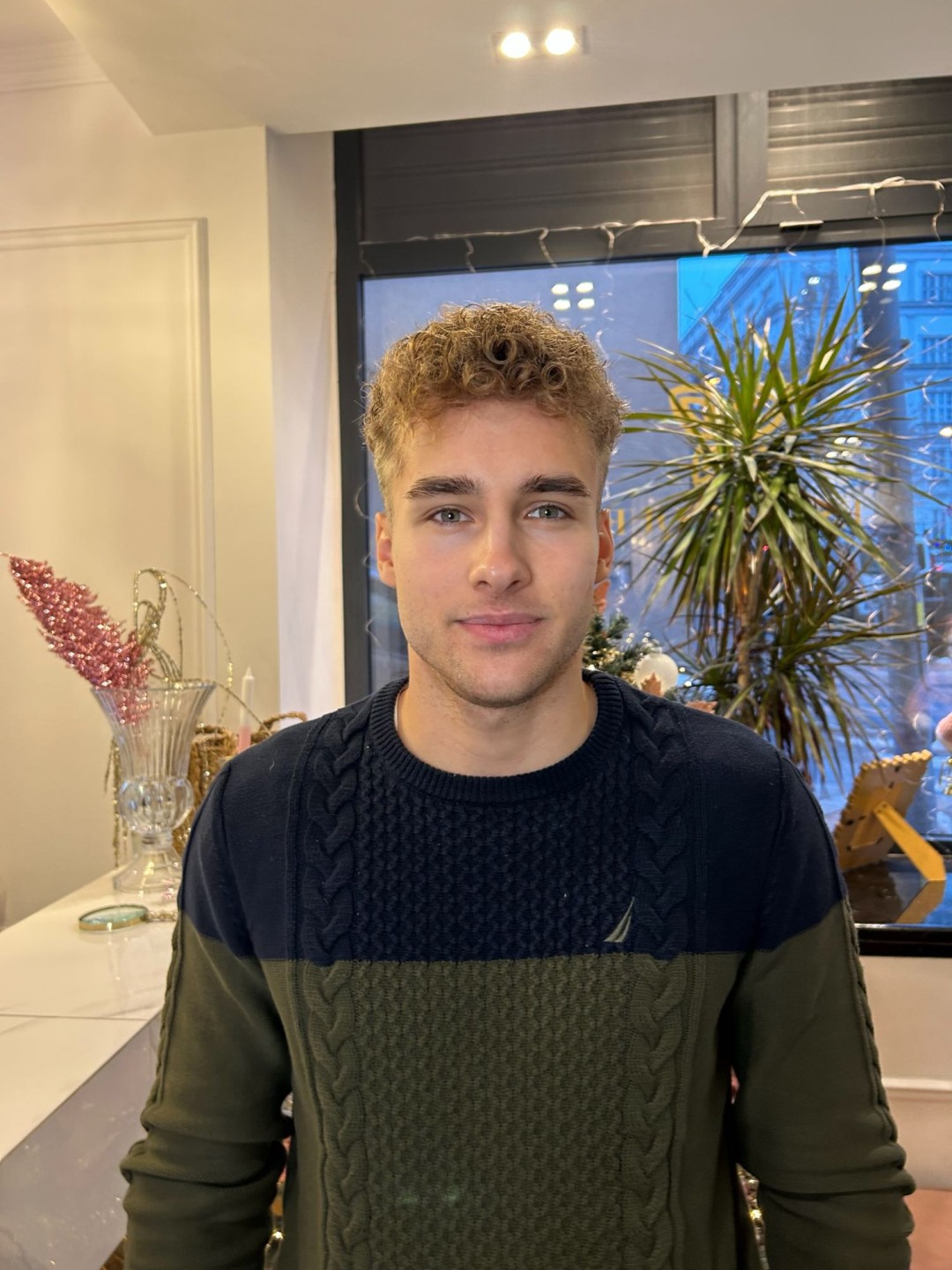 Muško šišanje + minival - Esthetique Privé, Beograd Muško šišanje Muški frizeri Muško šišanje, Beograd, Centar, Stari grad, Dorćol