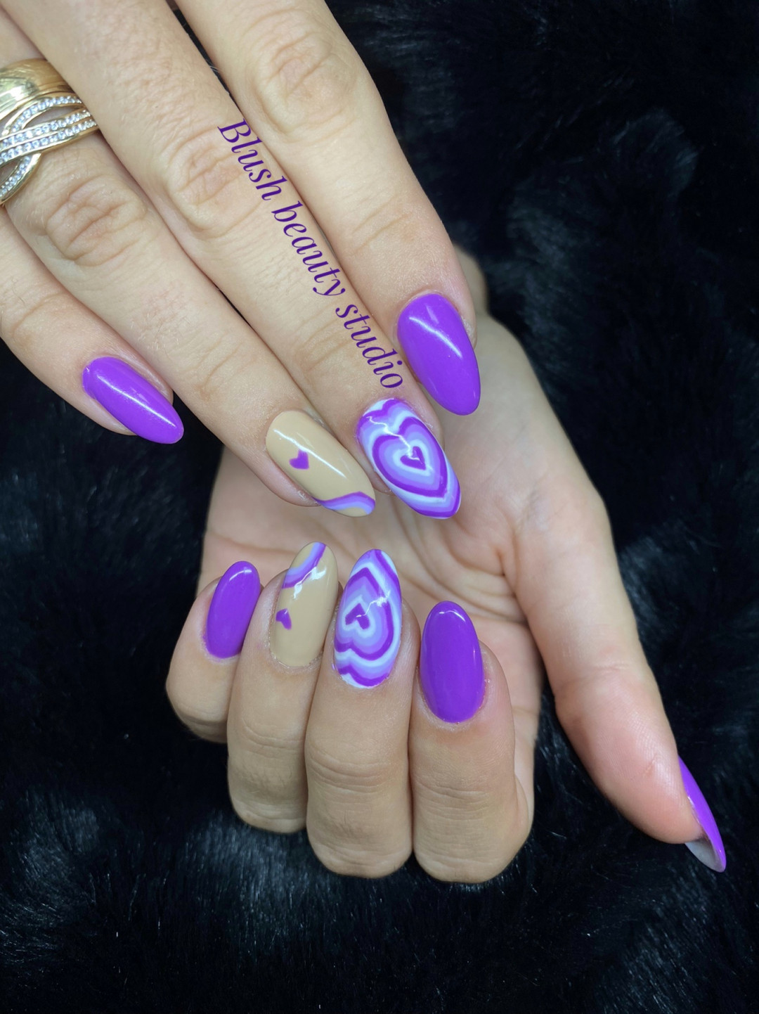 Blush Beauty Studio #beograd Izlivanje noktiju Izlivanje noktiju gelom + gel u boji - S dužina