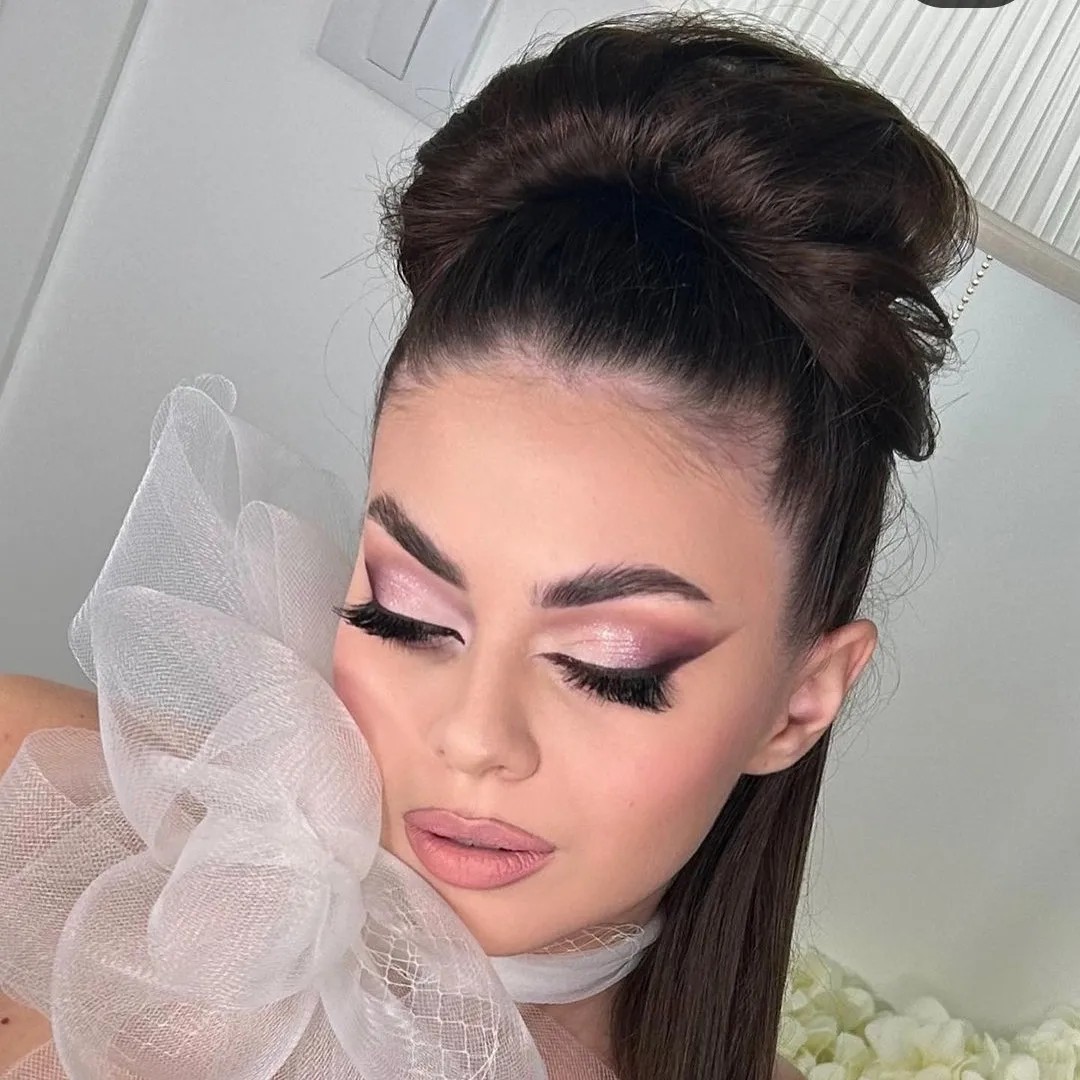 Profesionalno šminkanje - Kutak za dame Ceky, Beograd Make-up / šminkanje Lice Make-up / šminkanje, Beograd, Medaković, Braće Jerković