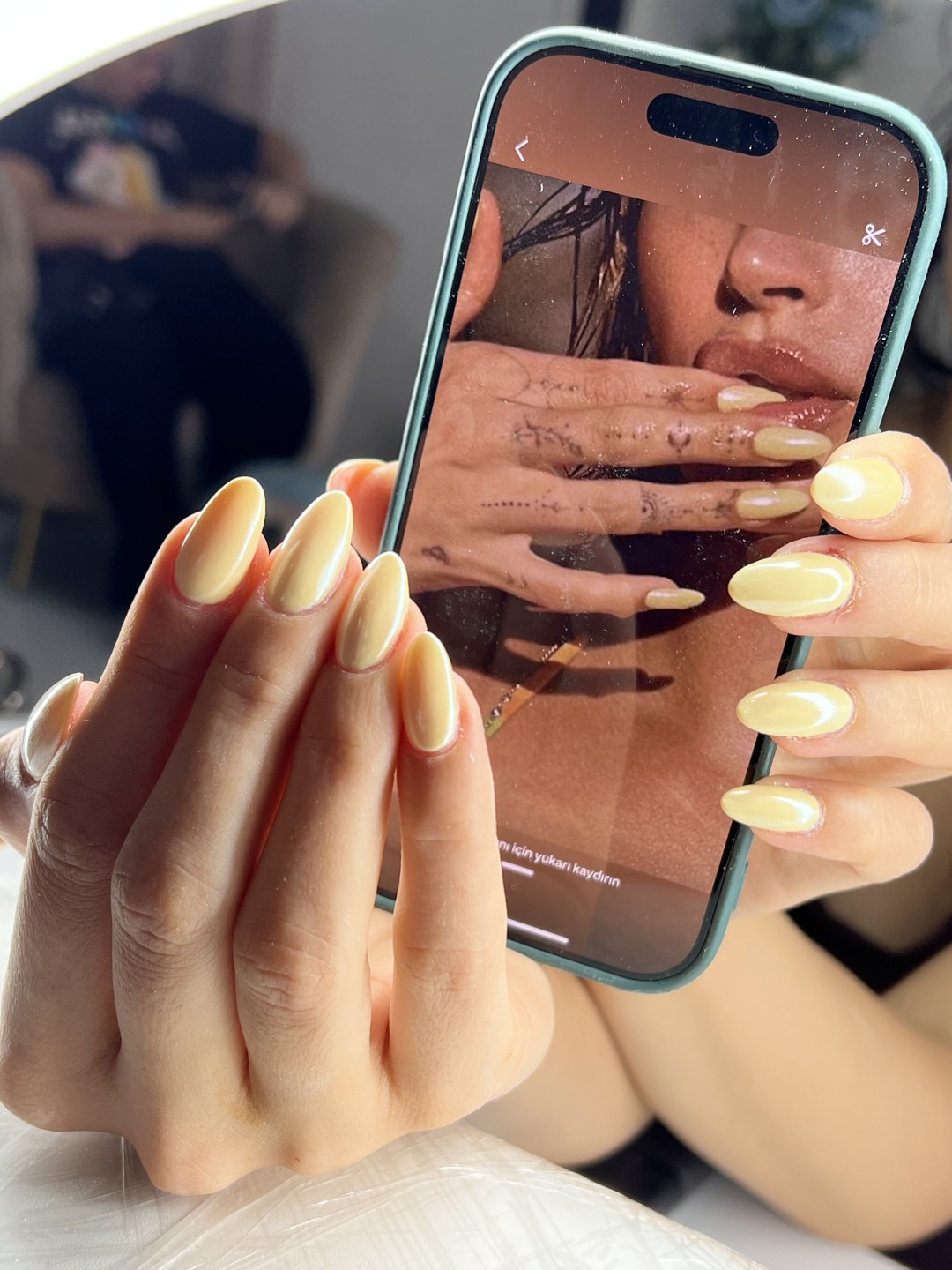 Beauty Lounge - Belville #beograd Izlivanje noktiju Izlivanje noktiju gelom - M dužina